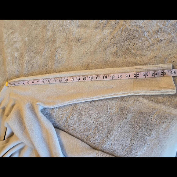 Ann Taylor Women's Beige Wool Blend Pullover V Neck Stretch Sweater Large - Picture 8 of 8